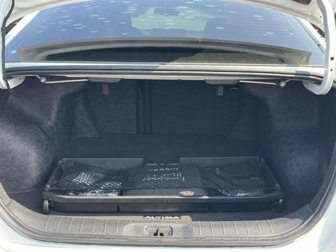 Used 2023 Nissan Altima 2.0 SR FWD image 21
