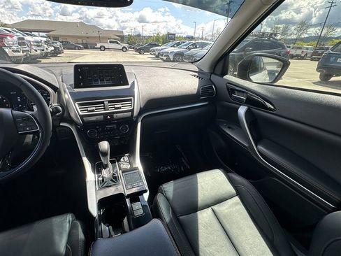 Used 2019 Mitsubishi Eclipse Cross AWD image 38