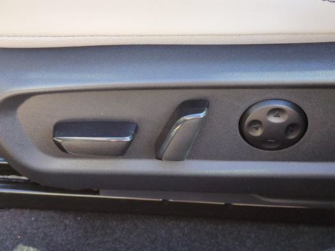 Certified 2026 Nissan Sentra SL w/ Floor Mat Package FWD image 17