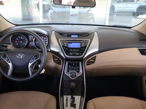 Used 2013 Hyundai Elantra GLS w/ Preferred Pkg FWD image 30