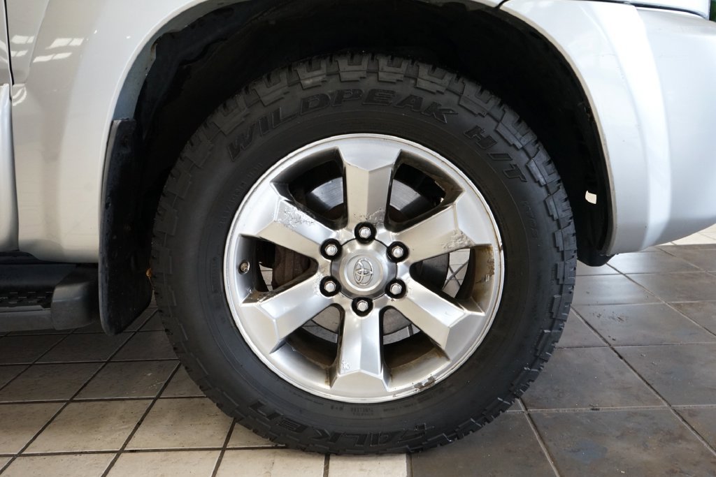 Used 2007 Toyota 4Runner Limited AWD/4WD image 46
