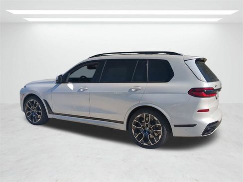New 2026 BMW X7 xDrive40i w/ M Sport Package image 6