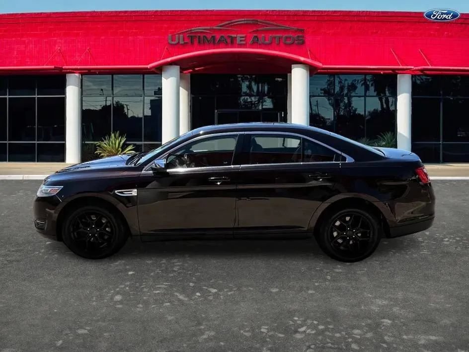 Used 2013 Ford Taurus Limited FWD image 7