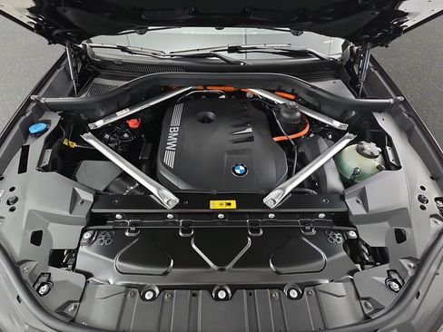 New 2026 BMW X5 xDrive50e w/ M Sport Package image 30