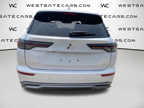 New 2026 Mitsubishi Outlander LE FWD image 5