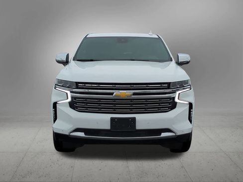 Used 2023 Chevrolet Suburban Premier image 9