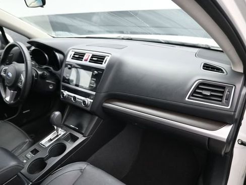 Used 2015 Subaru Legacy 2.5i Limited AWD/4WD image 10