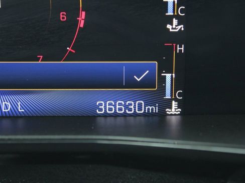 Used 2023 Chevrolet Colorado LT w/ LT Convenience Package II image 34