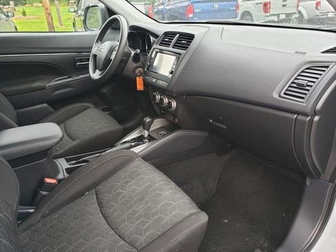 Used 2024 Mitsubishi Outlander Sport AWD image 19