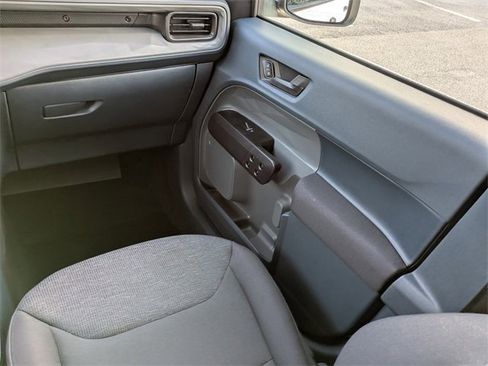 Certified 2025 Ford Maverick XL image 16