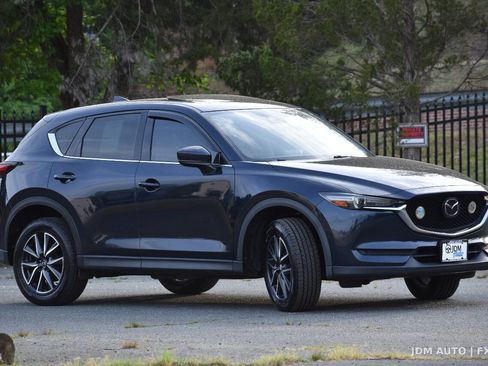 Used 2017 MAZDA CX-5 Grand Touring AWD/4WD image 4