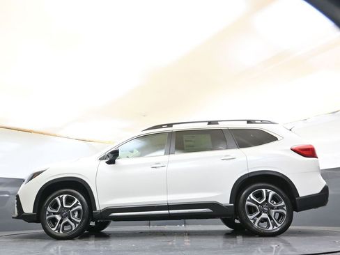 New 2025 Subaru Ascent Limited image 31