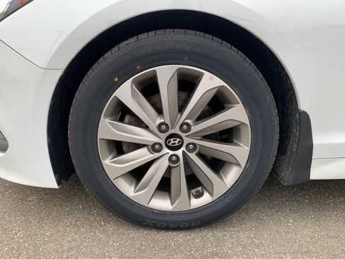 Used 2017 Hyundai Sonata Sport w/ Cargo Package image 33