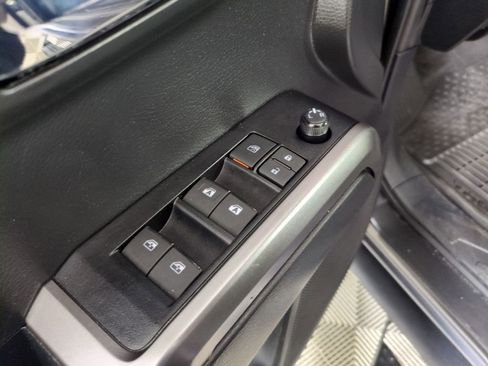 Used 2023 Toyota Tacoma Limited image 11