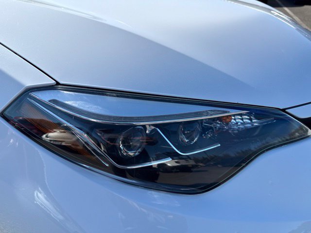 Used 2018 Toyota Corolla SE FWD image 9