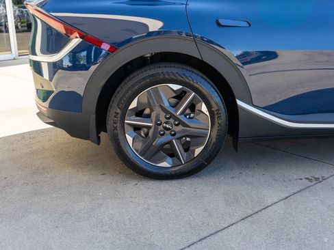 New 2026 Kia EV6 Light AWD/4WD image 32
