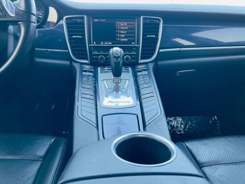 Used 2011 Porsche Panamera image 22