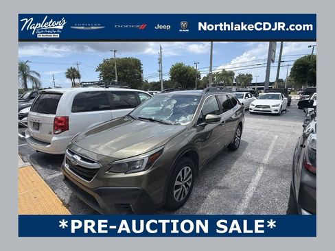 Used 2021 Subaru Outback Premium AWD/4WD image 1