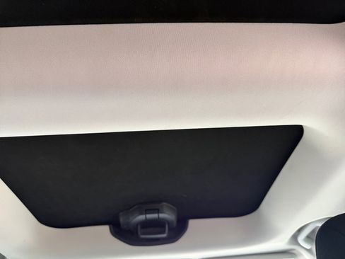 Used 2016 Jeep Renegade 75th Anniversary image 30