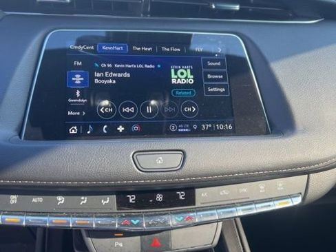 Used 2022 Cadillac XT4 Premium Luxury w/ Safety Alert Package image 15