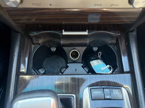 Used 2014 Lexus LS 460 AWD image 20