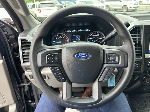 Used 2022 Ford F550 4x4 SuperCab Super Duty w/ XLT Value Package image 18