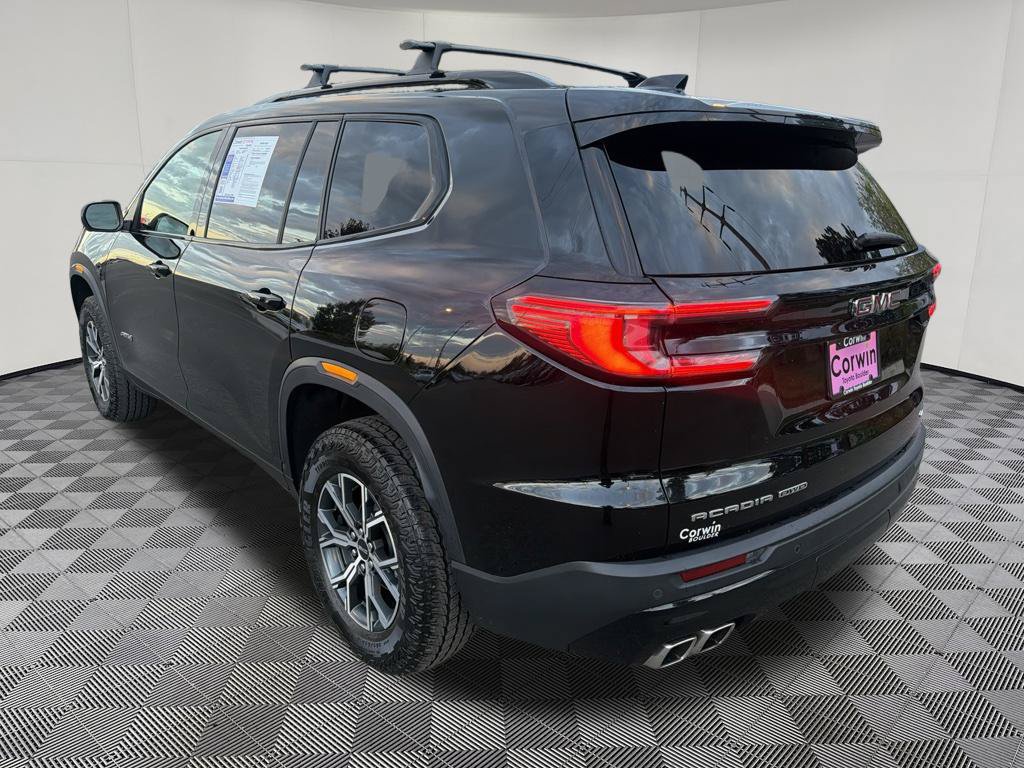 Used 2024 GMC Acadia AT4 w/ Luxury Package AWD/4WD image 5