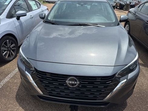 Certified 2025 Nissan Sentra S FWD image 2