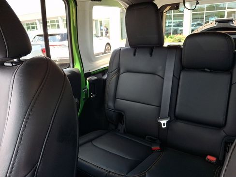 Used 2025 Jeep Wrangler Unlimited Rubicon 392 AWD/4WD image 17