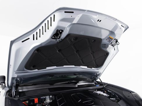 Used 2024 Porsche Cayenne image 55