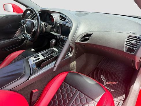 Used 2017 Chevrolet Corvette Grand Sport RWD image 12