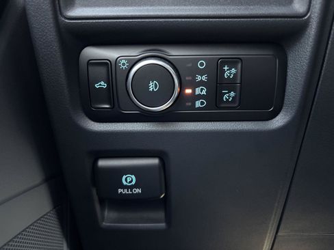 Used 2024 Ford F150 XL w/ Equipment Group 103A High RWD image 26