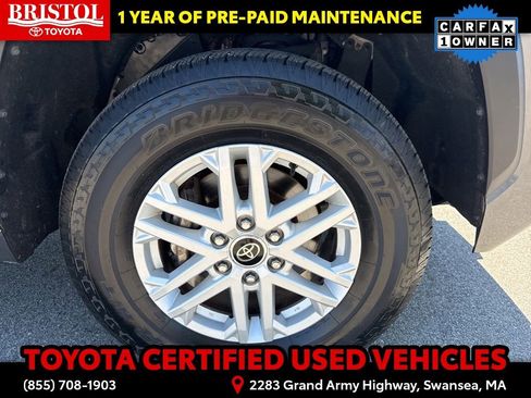 Certified 2022 Toyota Tundra SR5 w/ SR5 Premium Package AWD/4WD image 16
