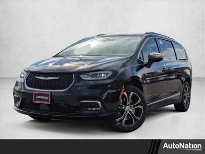 New 2026 Chrysler Pacifica Pinnacle