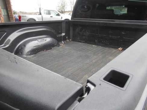 Used 2019 RAM 1500 Express w/ Express Value Package image 9