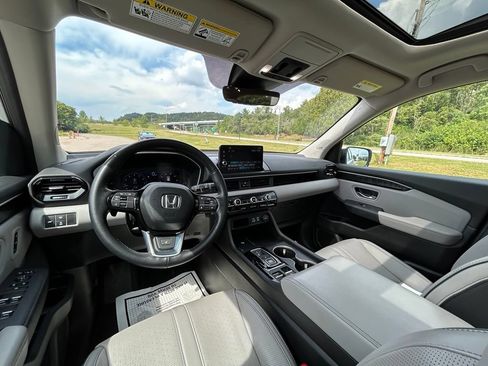 Used 2024 Honda Pilot Elite image 5
