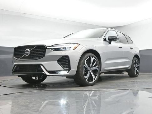 Used 2024 Volvo XC60 B5 Ultimate w/ Climate Package AWD/4WD image 13