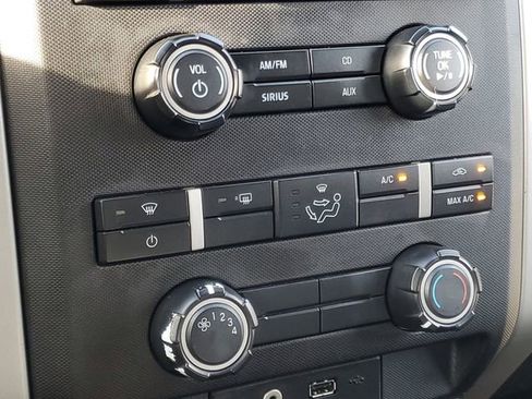 Used 2011 Ford F150 XLT w/ XLT Chrome Pkg image 16