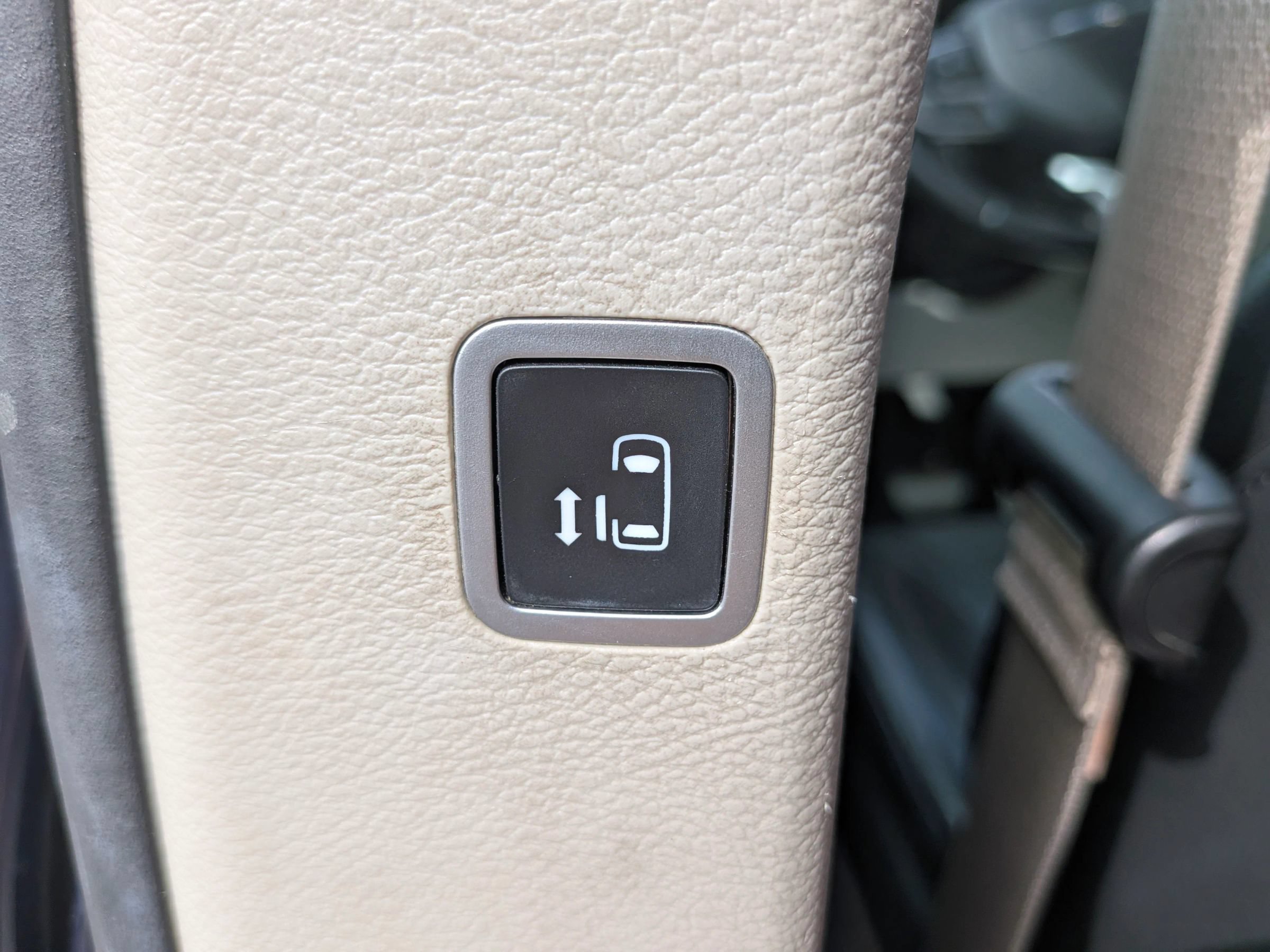 Used 2017 Chrysler Pacifica Touring-L w/ Tire & Wheel Group FWD image 30