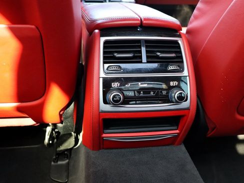 Used 2018 BMW 750i RWD image 22