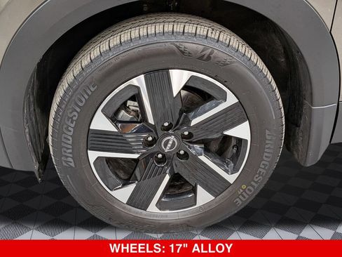 Certified 2025 Nissan Kicks SV w/ SV Premium Package AWD/4WD image 11