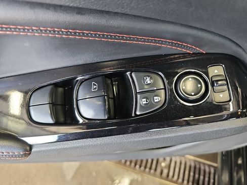 Used 2023 Nissan Altima 2.5 SR FWD image 27