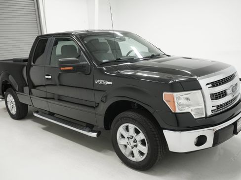 Used 2013 Ford F150 XLT w/ XLT Chrome Pkg image 3