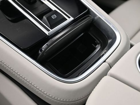 Used 2023 Porsche Panamera Turbo S image 25