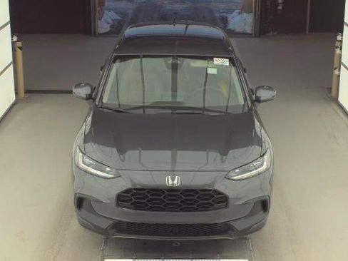 Certified 2025 Honda HR-V LX image 3