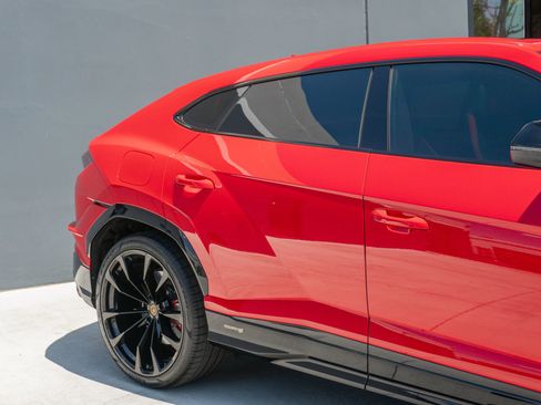 Used 2024 Lamborghini Urus S AWD/4WD image 34