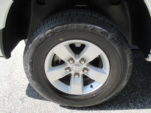 Used 2024 RAM 1500 Classic SLT image 8