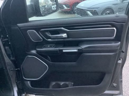 Used 2019 RAM 1500 Laramie image 33