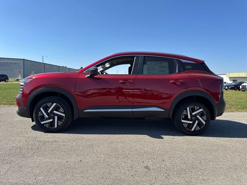 New 2026 Nissan Kicks SV image 2
