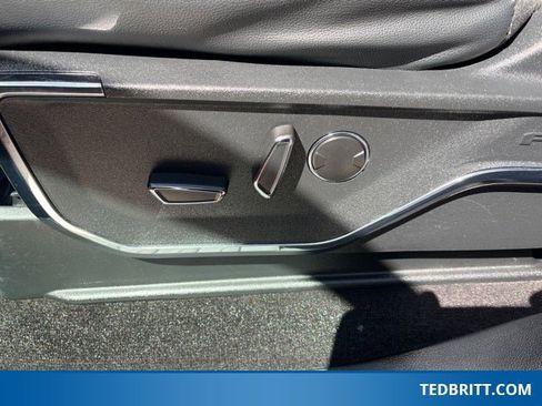 Certified 2021 Ford F150 Lariat w/ Equipment Group 502A High image 44